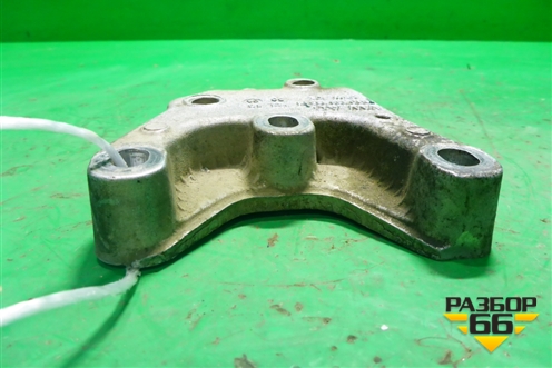 Кронштейн двигателя правый (1.2л BME) (6Q0199185M) для Skoda Fabia с 1999-2007г (Фабия)