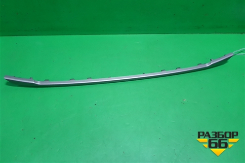 Накладка на решетку радиатора (нижняя до 2018г) (86368D7100) для Hyundai Tucson с 2015-2022г (Туксон)