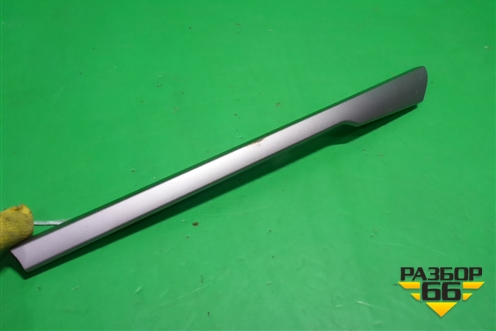 Накладка на решетку радиатора (верхняя правая до 2018г) (86366D7100) для Hyundai Tucson с 2015-2022г (Туксон)