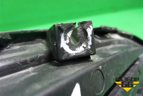 Накладка ПТФ левая (до 2020г) (86527H5000) для Hyundai Solaris с 2017г (Солярис)