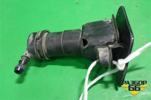 Форсунка омывателя фары левая (8E0955101) для Audi A4 (В6) с 2000-2006г (А4)