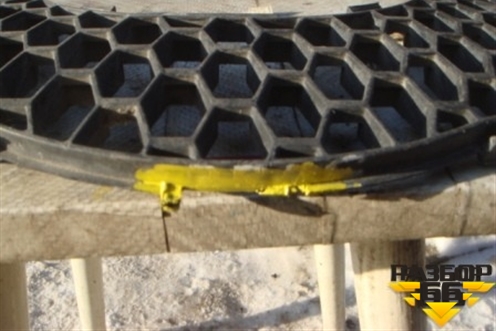 Решетка радиатора для Toyota Yaris с 2005-2011г (Ярис)