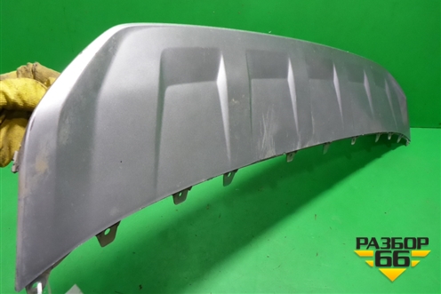 Накладка переднего бампера (4M0807733D) для Audi Q7 c 2015г (Ку 7)