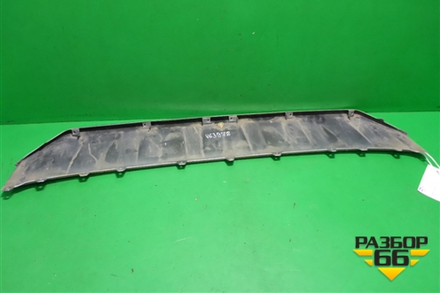 Накладка переднего бампера (4M0807733D) для Audi Q7 c 2015г (Ку 7)