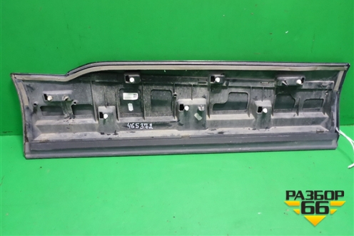 Накладка двери задней левой (4M0853969F) для Audi Q7 c 2015г (Ку 7)