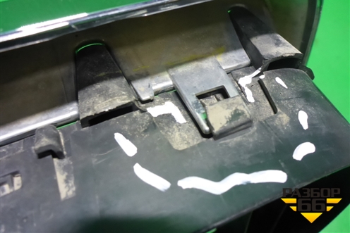 Решетка радиатора левая (7316075) для BMW X5 F15 с 2013г (Х5 Ф15)