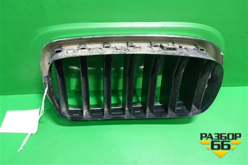 Решетка радиатора правая (7316076) для BMW X5 F15 с 2013г (Х5 Ф15)