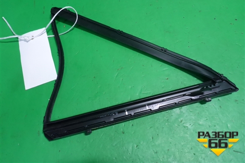 Уплотнитель стекла двери задней правой (форточка)_ (5818833060) для Toyota Camry V50 с 2011-2018г (Камри)
