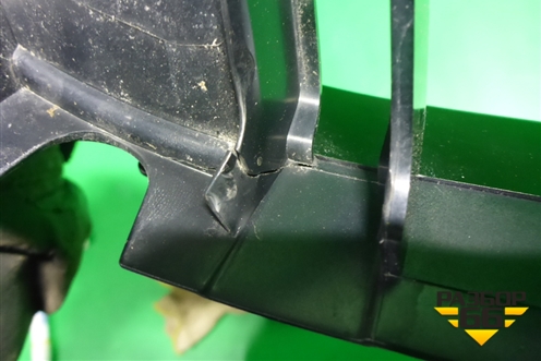 Решетка радиатора левая (под камеру) для BMW 5-серия M5 F90 с 2017г