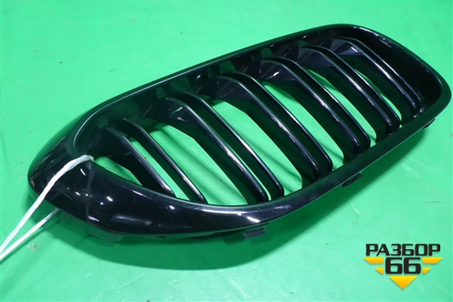 Решетка радиатора правая (8063174) для BMW 5-серия M5 F90 с 2017г