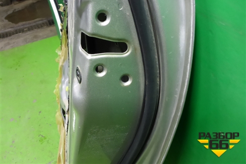 Дверь задняя правая (хэтчбек косое крепление замка) (6700313330) для Toyota Corolla (E12) с 2001-2007г (Королла 120)