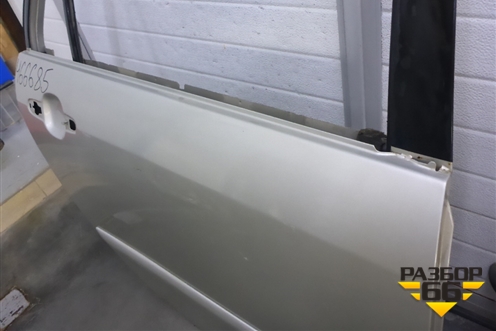 Дверь задняя правая (хэтчбек косое крепление замка) (6700313330) для Toyota Corolla (E12) с 2001-2007г (Королла 120)