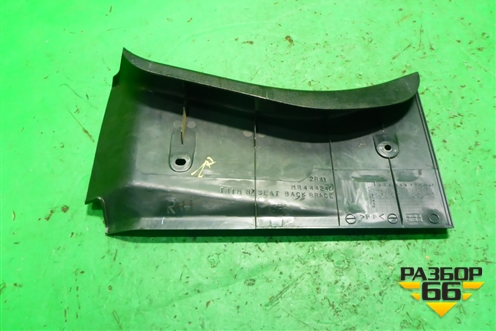 Обшивка багажника правая (передняя) (MR444240) для Mitsubishi Lancer-9  с 2003-2008г (Лансер)