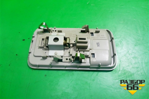 Плафон салонный центральный для Toyota Corolla (E12) с 2001-2007г (Королла 120)