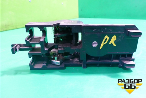 Ручка внутренняя двери передней правой для Toyota Corolla (E12) с 2001-2007г (Королла 120)