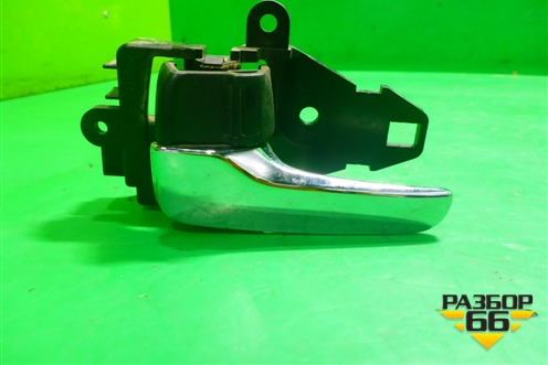 Ручка внутренняя двери задней левой (хром) (MN105359) для Peugeot 4007 с 2008г