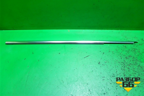 Накладка стекла переднего правого (A2076730283) для Mercedes Benz E-Klass C207 (купе) с 2009г (Е Купе)