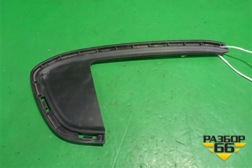 Накладка на решетку радиатора (после 2018г правая) (86354F1600) для Kia Sportage с 2016-2022г (Спортеидж 4)