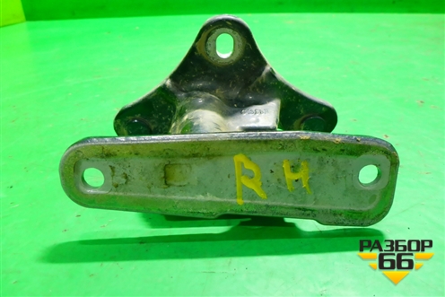 Петля двери передней правой нижняя для Mercedes Benz E-Klass C207 (купе) с 2009г (Е Купе)