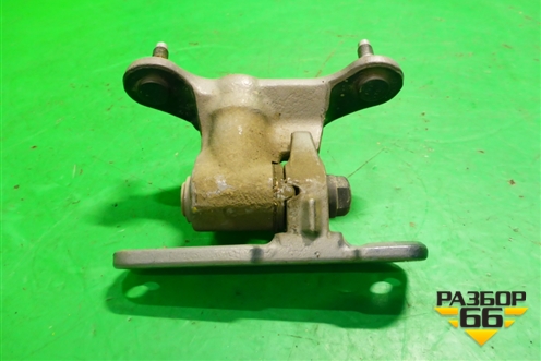 Петля двери передней левой нижняя для Mercedes Benz E-Klass C207 (купе) с 2009г (Е Купе)