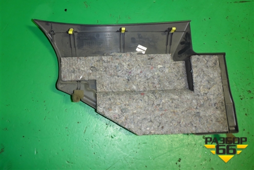 Накладка на торпедо (под бордачком) для Toyota Avensis с 2003-2009г (Авенсис)