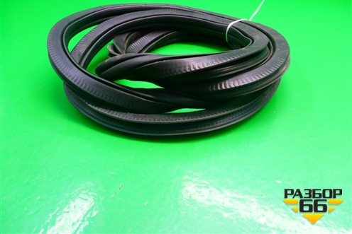 Уплотнитель двери передней правой для Volkswagen Jetta с 2010-2019г (Джетта)