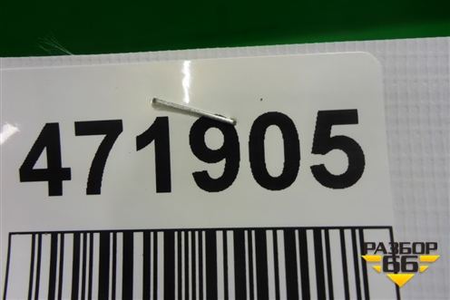 Накладка стекла переднего правого (3C8837476F) для Volkswagen Passat-CC с 2008г (Пассат ЦЦ)