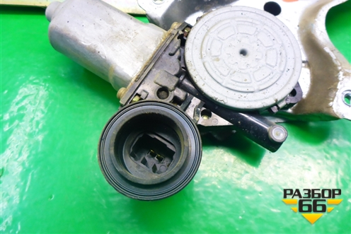 Стеклоподъёмник электрический задний левый для Toyota Camry CV3 с 2001-2006г (Камри)