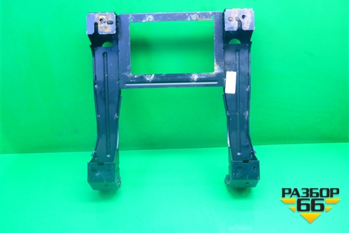 Кронштейн сиденья (переднего левого) (30767433) для Volvo XC90 с 2002-2015г (ХС90)