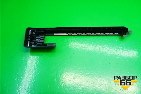 Накладка внутренняя (на правое сидение) (30662559) для Volvo XC90 с 2002-2015г (ХС90)