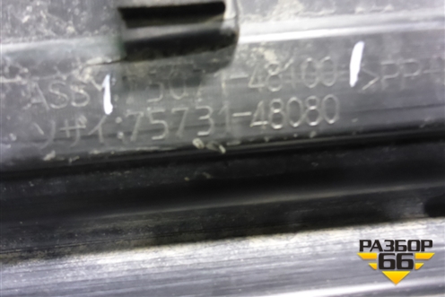 Накладка двери передней правой (7507148100) для Lexus RX 350 c 2015г (РХ)