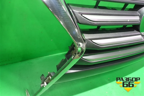 Решетка радиатора (после 2014г не под камеру) (5310160850) для Lexus GX-460 с 2009г (ГХ)