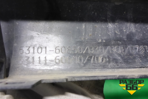 Решетка радиатора (после 2014г не под камеру) (5310160850) для Lexus GX-460 с 2009г (ГХ)