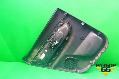 Обшивка двери задней правой под механику (5J6867212) для Skoda Fabia с 2007-2014г (Фабия)