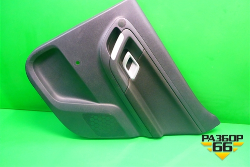 Обшивка двери задней правой под механику (5J6867212) для Skoda Fabia с 2007-2014г (Фабия)