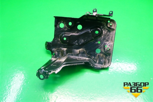 Площадка под аккумулятор (744100D010) для Toyota Yaris с 2005-2011г (Ярис)