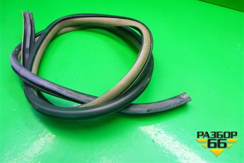 Уплотнитель двери (передней левой на кузов 5ти дверный кузов) для Toyota Yaris с 2005-2011г (Ярис)