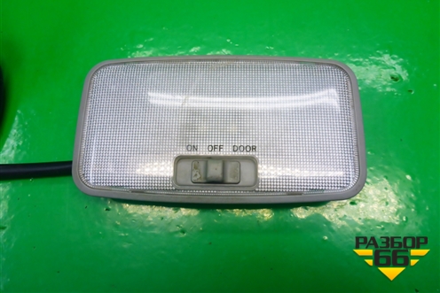 Плафон салонный передний для Toyota Yaris с 2005-2011г (Ярис)