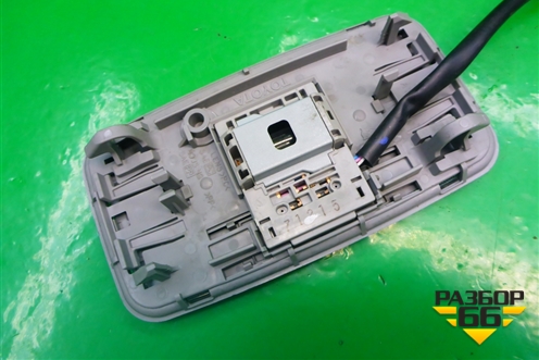 Плафон салонный передний для Toyota Yaris с 2005-2011г (Ярис)