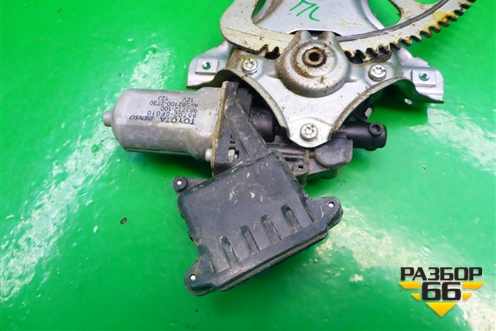 Стеклоподъёмник электрический передний левый для Toyota Yaris с 2005-2011г (Ярис)