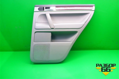Обшивка двери задней правой под электрику (7L686721204) для Volkswagen Touareg c 2002-2010г (Туарег)
