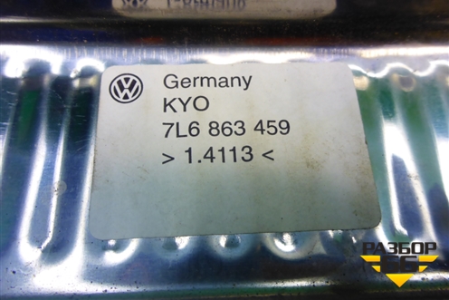 Обшивка багажника на заднюю панель (7L6863459) для Volkswagen Touareg c 2002-2010г (Туарег)