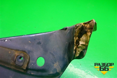 Кронштейн переднего крыла левый (7L6805175) для Volkswagen Touareg c 2002-2010г (Туарег)