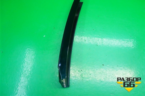 Накладка стойки (центральной левой) (7L6853317) для Volkswagen Touareg c 2002-2010г (Туарег)