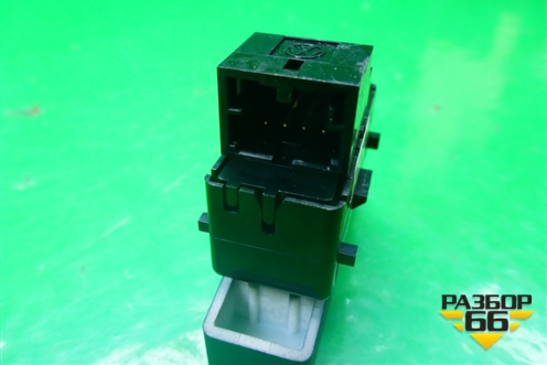 Кнопка центрального замка (7L6962125) для Volkswagen Touareg c 2002-2010г (Туарег)