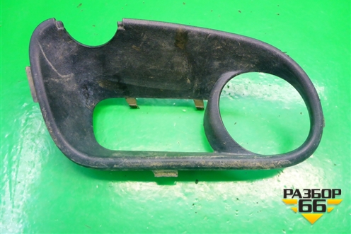 Накладка ПТФ левая (до 2006г) (7L6853663) для Volkswagen Touareg c 2002-2010г (Туарег)