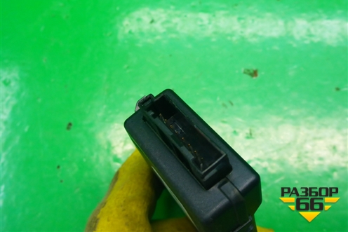 Блок электронный (под обшивку потолка) (7L6919879) для Volkswagen Touareg c 2002-2010г (Туарег)