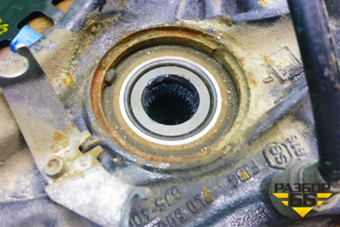 Кулак задний правый (7L0505436B) для Volkswagen Touareg c 2002-2010г (Туарег)