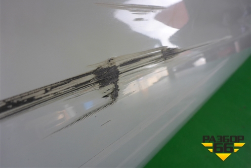 Накладка двери передней правой (4M0853960F) для Audi Q7 c 2015г (Ку 7)