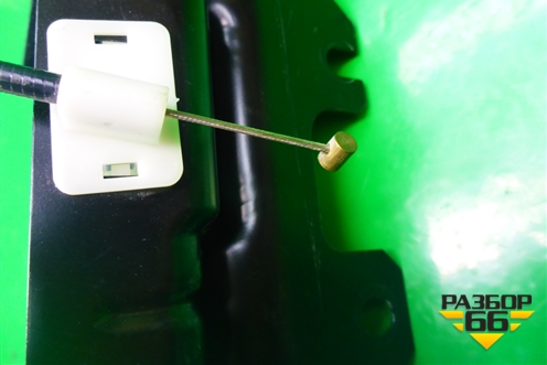 Кронштейн замка багажника (7L6827529) для Volkswagen Touareg c 2002-2010г (Туарег)